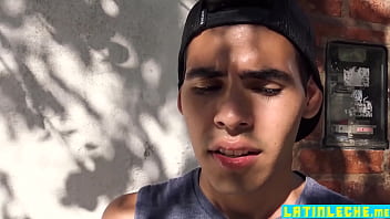 drunk straight boy sevied by gay