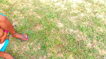 aunty shitting hiddencam outdoor caught video