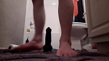 naughty_amrica_in_the_bathroom_com