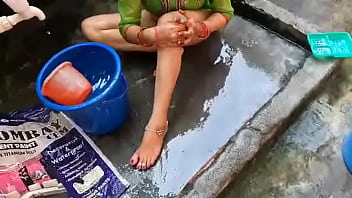 porn indian bath unseen