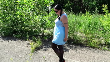 bbw butt loves flashing nipples in public