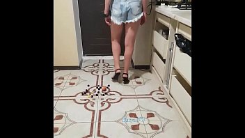 high heel food crush