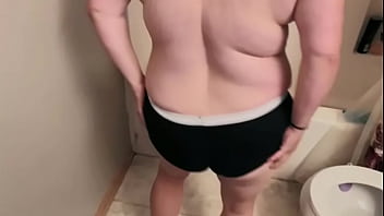 fat old graaanny pussy pissing