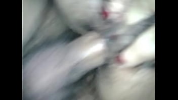 mama es penetrada por su hijo y se viene dentro de la vagina peluda