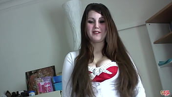 El Piercing En El Pez&oacute;n De Hanna Montada thumbnail