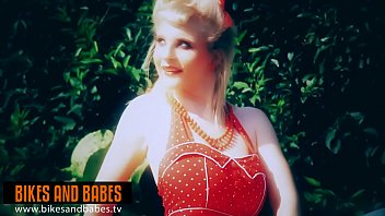 nude babes tv