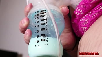 busty bbw breastfeeding