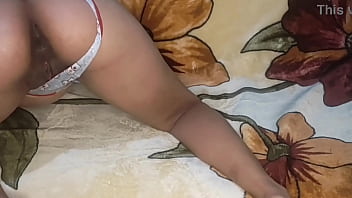 dasi girl vergin tight ass hole dustrction on cam