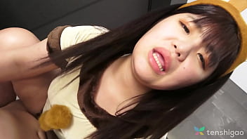 chubby brunette titjob porns