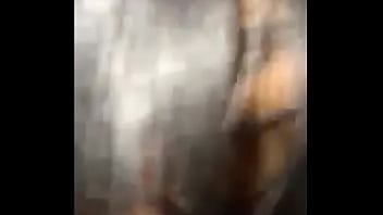 estudiante mamando en bus panama