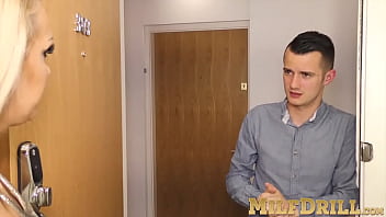 mum seduces young man