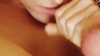 shemale pee in mouth