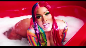 xxx mom mature hard and big condom videos