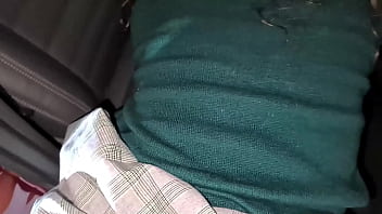 padrastro sé folla a su hijastra ante de su boda mientras duerme