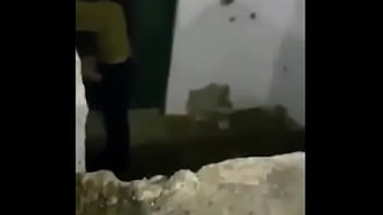 madura cogiendo en la fiesta