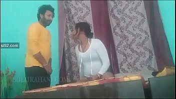 hot aunty boobs pressing boys