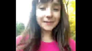 neetu sing showing her hot and big boobs in old films