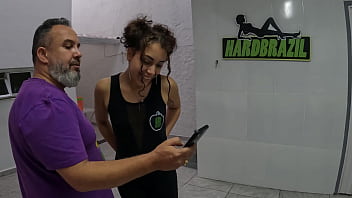 mffetish a woman tortures a man facetting