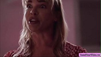 make herlover to lick her pussy