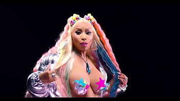 naked nicky manaj hairy puzy