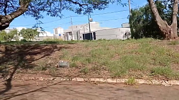 bruna marquezine de shortinho transparente na webcam