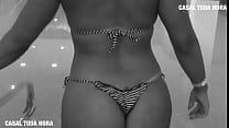 DESFILANDO BEM SENSUAL NO SPA
