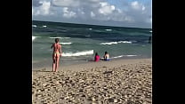 Yanina Monferrer en la Playa