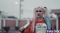 Superman destroza el ano a Harley Quinn y le hace un creampie en el ano.