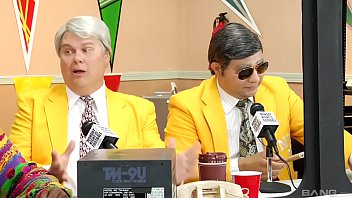 Jaelyn fox fucks the team captain