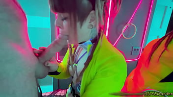 Public sloppy deepthroat in a rave bathroom