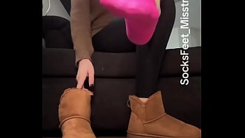 Sunday ️•full video on #boots #feet #feetfetish #pedsocks #smelly #socks