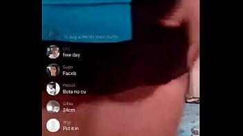 Chica de badoo dedeandose