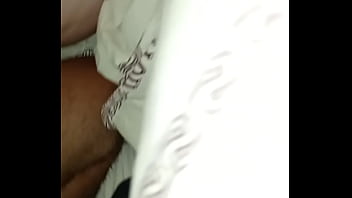 Botei minha loirinha pra engasga no meu pau e depois meti a rola pra dentro de quatro e de frente bbc