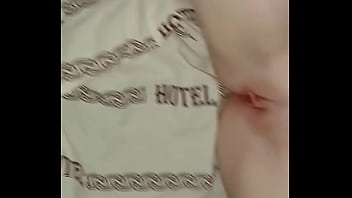 Botei minha loirinha pra engasga no meu pau e depois meti a rola pra dentro de quatro e de frente bbc