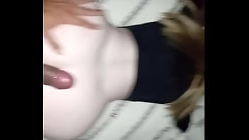 Botei minha loirinha pra engasga no meu pau e depois meti a rola pra dentro de quatro e de frente bbc