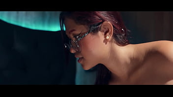 Ayudo a mi hermanastro con su paja