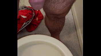 Kaso221 pre shower pee