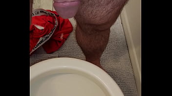 Kaso221 pre shower pee