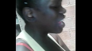 Adora porra essa puta como gosta muito puta