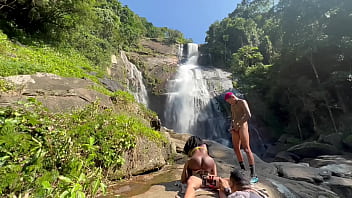 Bastidores e vídeo amador com a pretinha de veja como que é um bastidores completo no red e no cher
