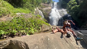 Bastidores e vídeo amador com a pretinha de veja como que é um bastidores completo no red e no cher