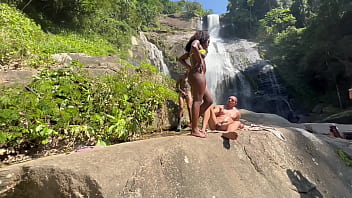 Bastidores e vídeo amador com a pretinha de veja como que é um bastidores completo no red e no cher