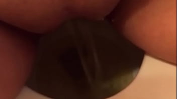 Isabella holloway peeing