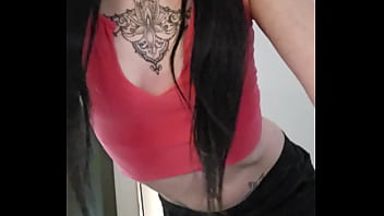 Emy angel et ses belles fesses