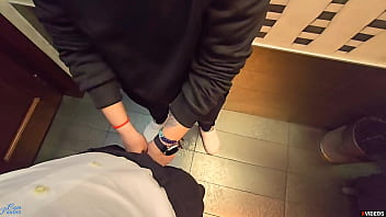 Meine muschi hält seinen schwanz fest als ob sie ihn nicht loslassen möchte