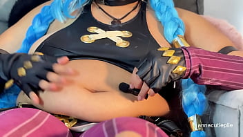 Jinx cosplay eating fetish – belly sounds burps and vore fantasy