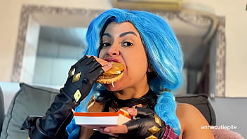 Jinx cosplay eating fetish – belly sounds burps and vore fantasy