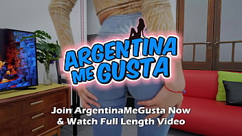 Omg incredible ass n thigh gap huge cameltoe natural boobs exquisit new skinny babe