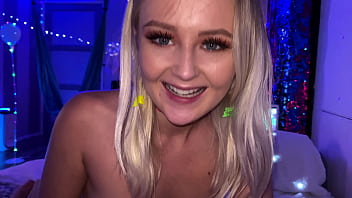 Natalia queen and laney grey enjoy a steamy threesome