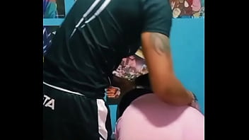 Me follo a mi hermanastra en el gym ella quiere estás fitness